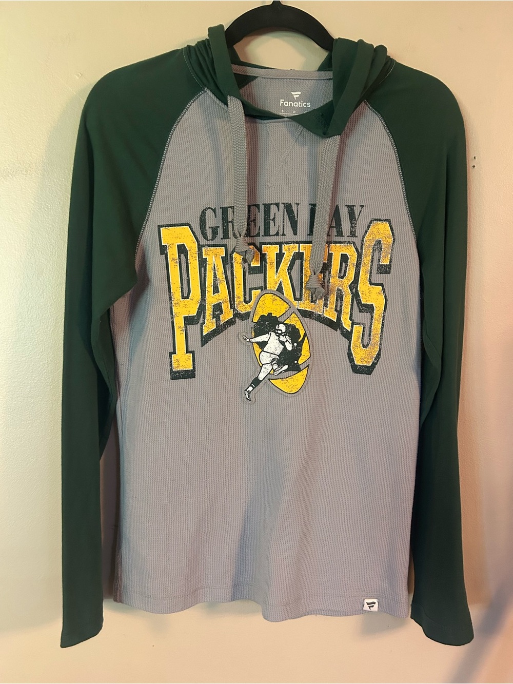 Fanatics Green Bay Packers Men’s Small Lightweight Hooded Shirt